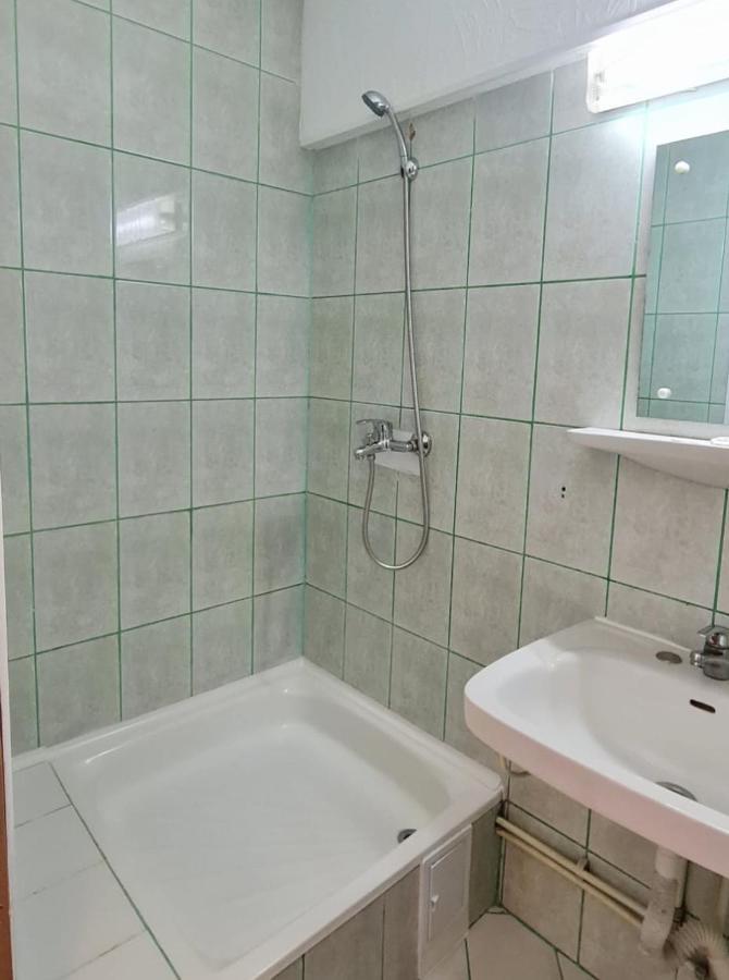 Hotel Victoria Jászvásár Kültér fotó