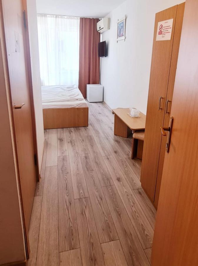 Hotel Victoria Jászvásár Kültér fotó